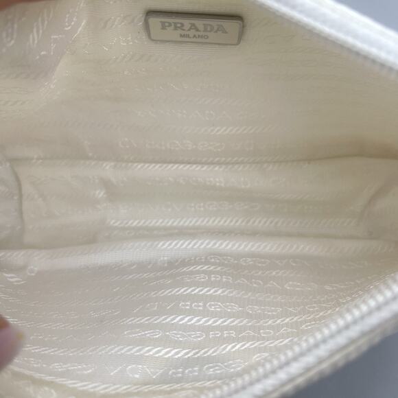 Prada Re-Nylon Re-Edition 2000 Mini Bag - White - Picture 14 of 16